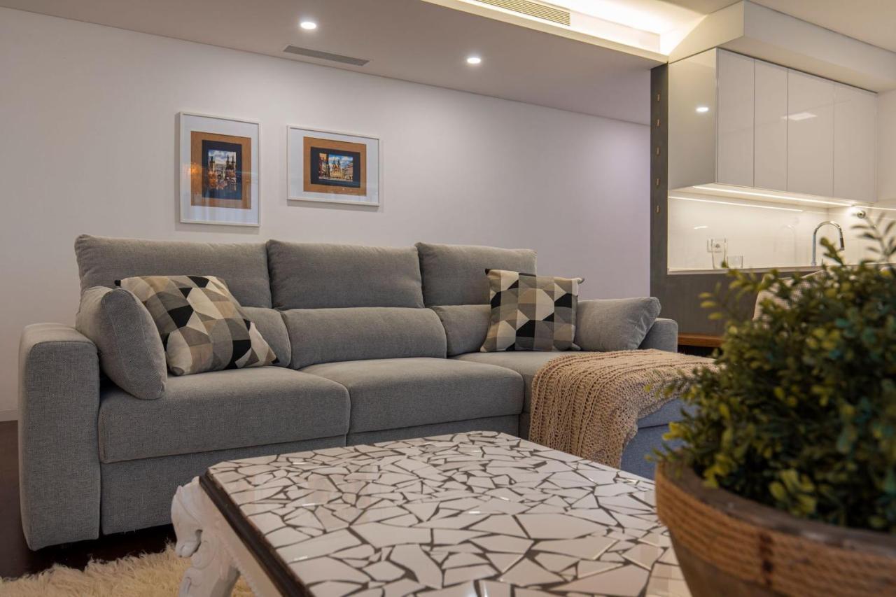 Touch Of Class 2Bdr Apartment By Lovelystay Cascais Extérieur photo